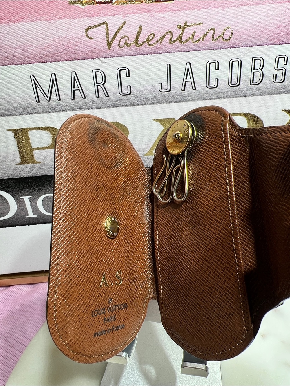 Louis Vuitton Brown Monogram Canvas Key Holder with Gold Hardware - Picture 6 of 12